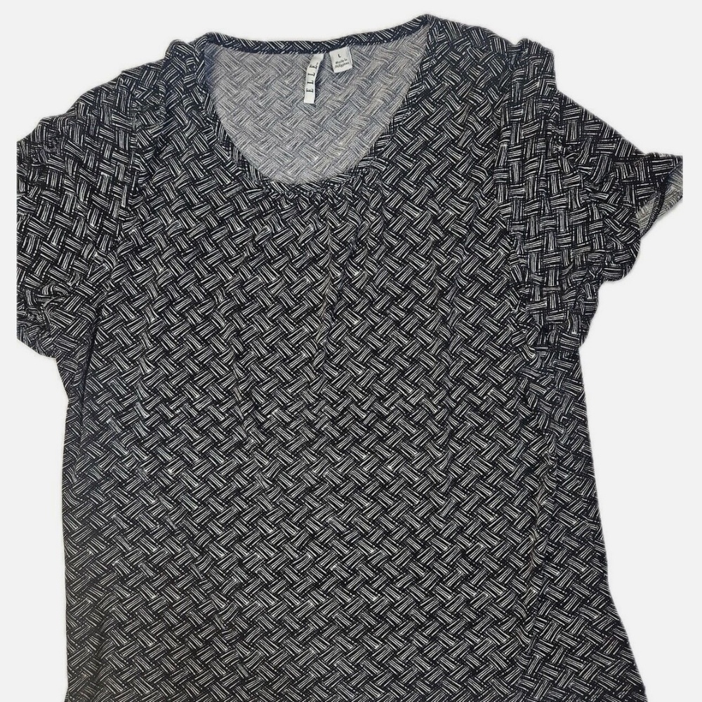 ELLE Shirt Womens Large Black White Geometric Short Sleeve Stretch Top Patterned